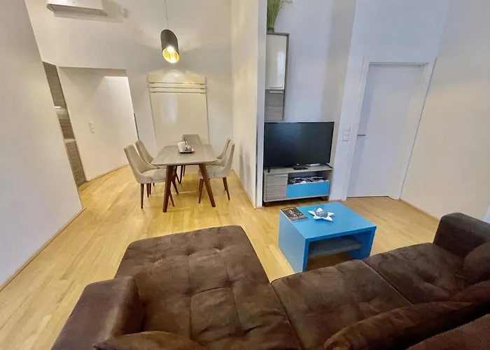 Vienna City Apartment 7