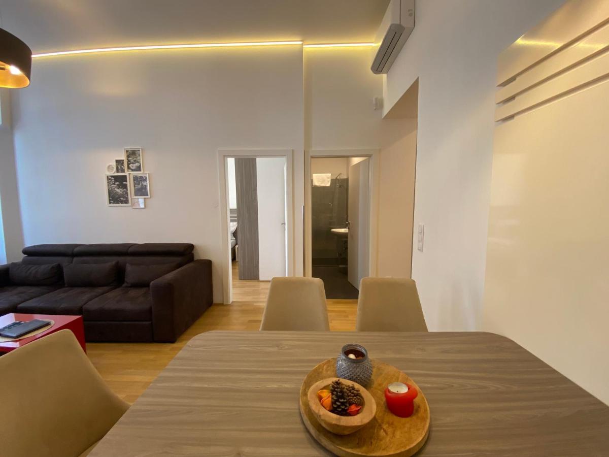 7 Apartament *