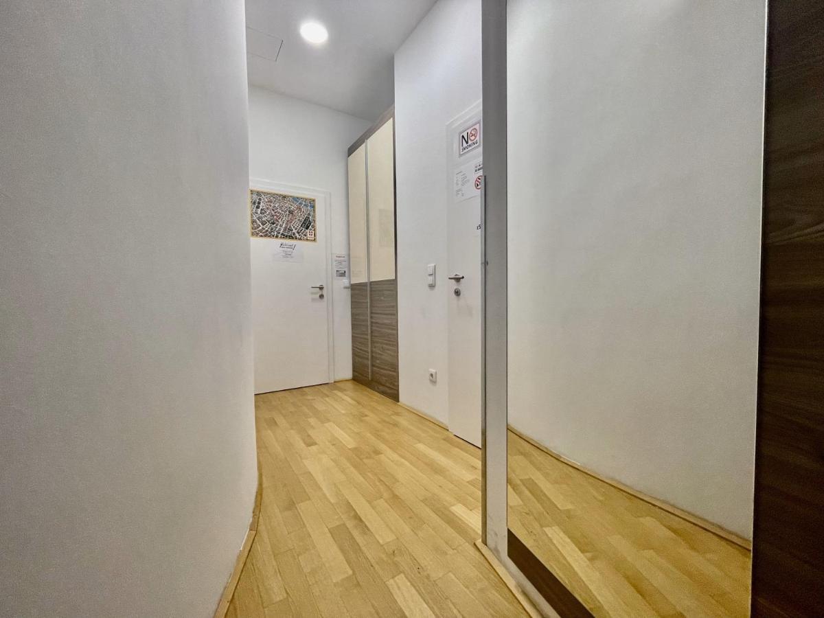 7 Apartament