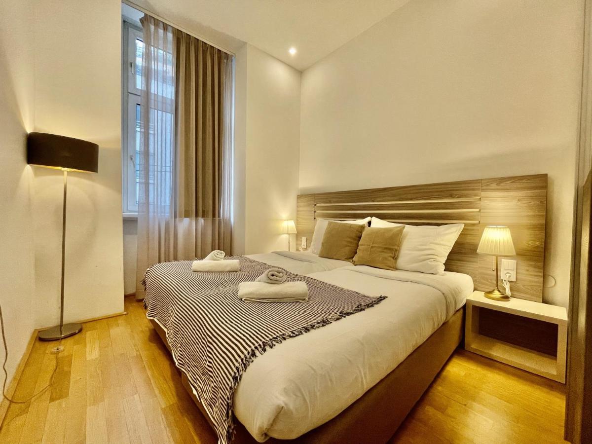 Apartament 7 *